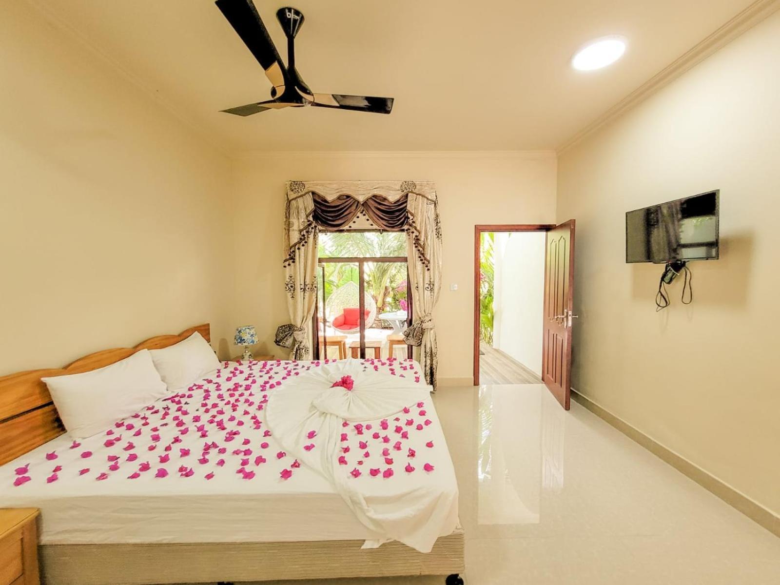 Sunrise Inn Thoddoo Exterior foto